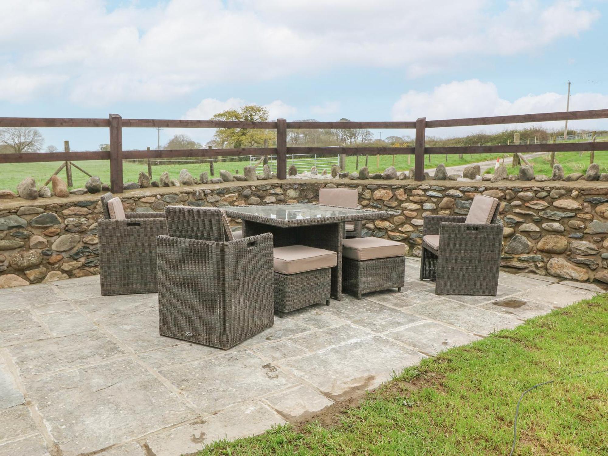 Yr Hen Stabl Villa Caernarfon Luaran gambar