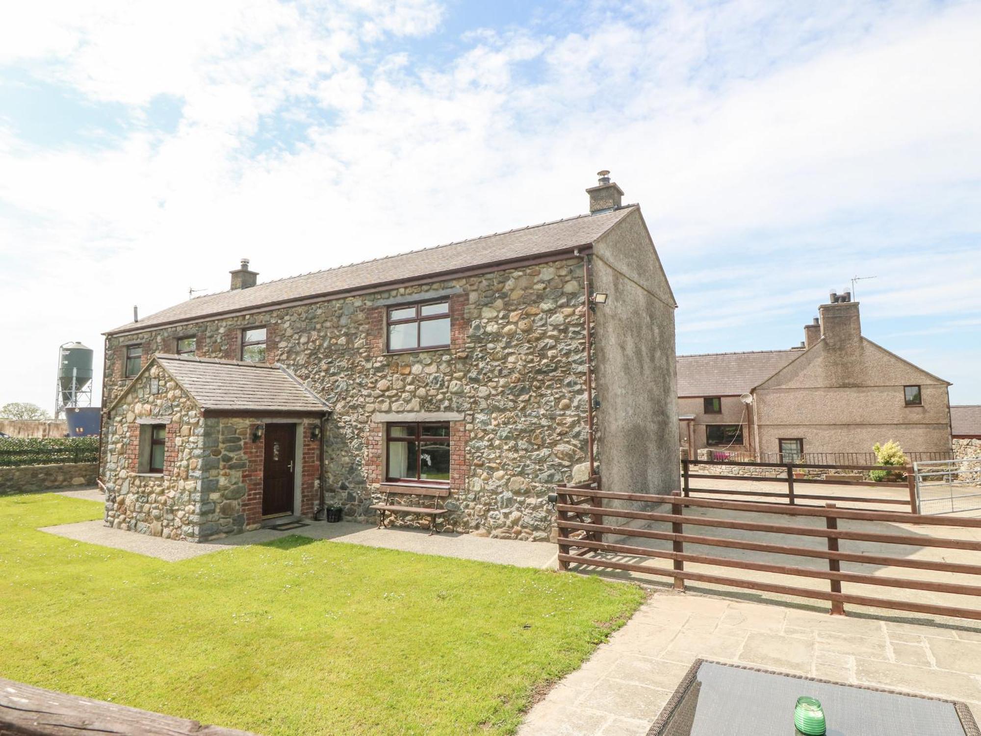 Yr Hen Stabl Villa Caernarfon Luaran gambar
